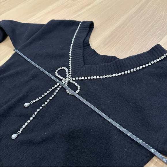 Express Rhinestone Bow Embellished Convertible Sweater Black Holiday New Years - Picture 12 of 15
